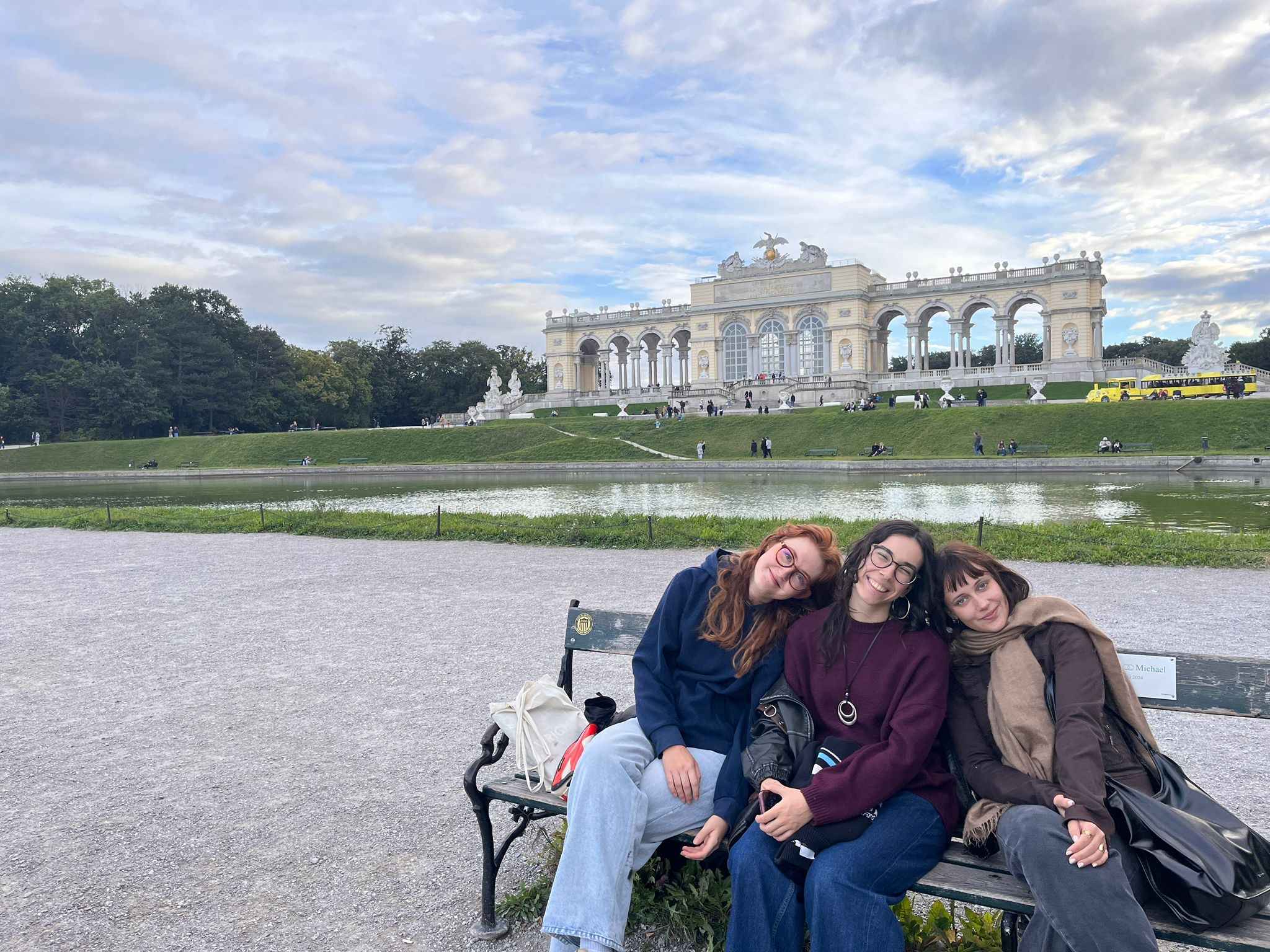 a8f68fc0 08cb 46f5 834d 1dfb0b76810d 11zon