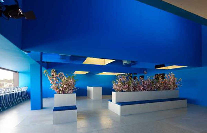 Victorian Racing Club (Australia), por Herbert + Mason Architects Image available from: http://www.australiandesignreview.com/wp-content/uploads/old_img/10-Herbert-Mason-Bleu.jpg Victorian Racing Club (Australia), por Herbert + Mason Architects