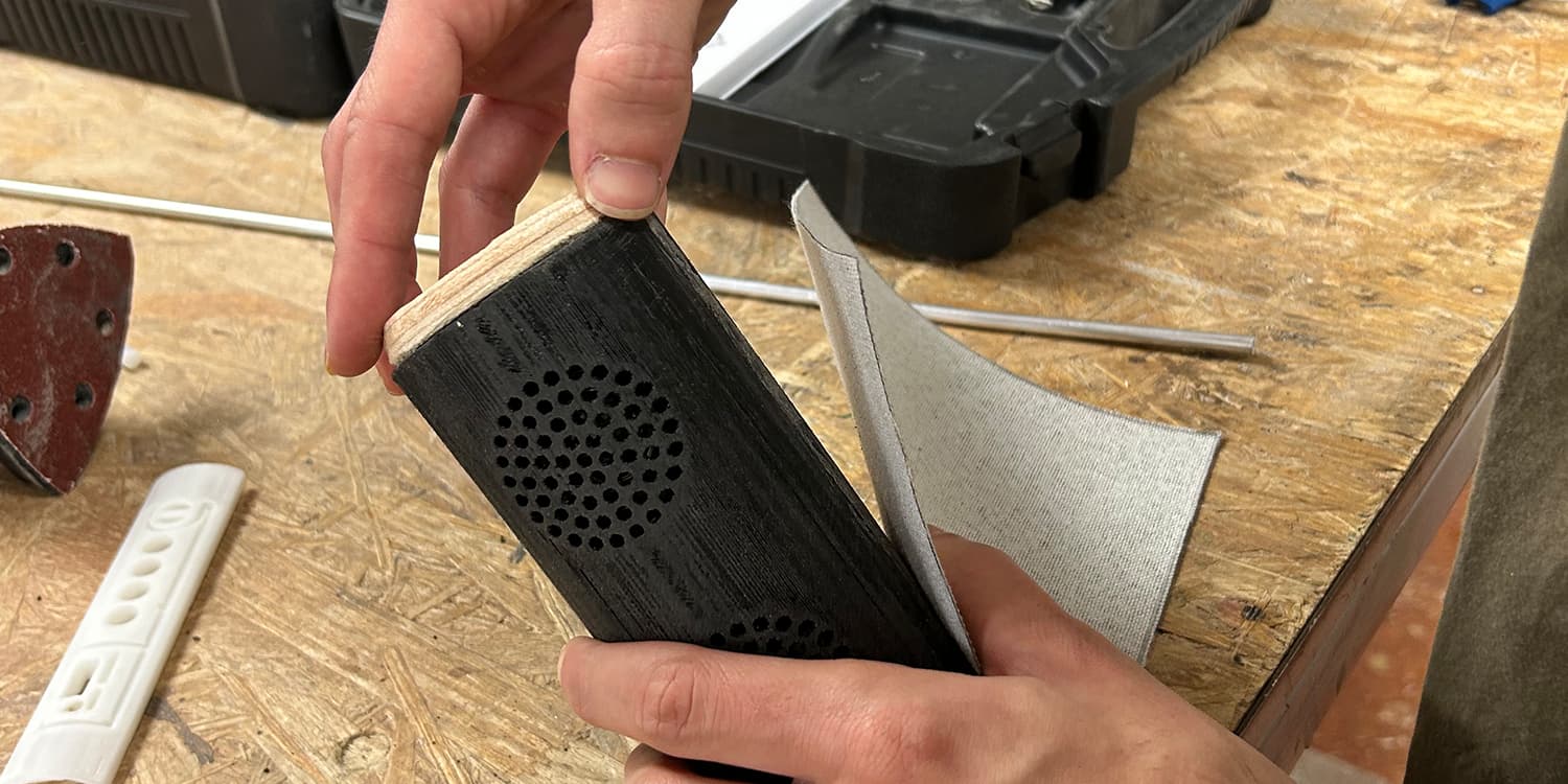 Alumnos trabajando en el Sprint Design