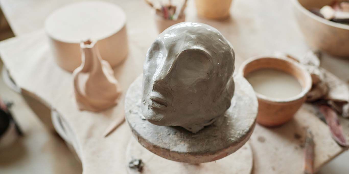 La integración de la escultura en el diseño gráfico